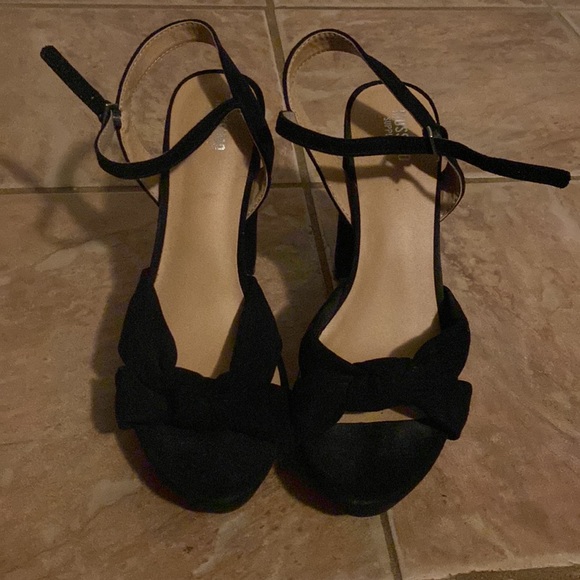 Mossimo chunky heels - Picture 2 of 3